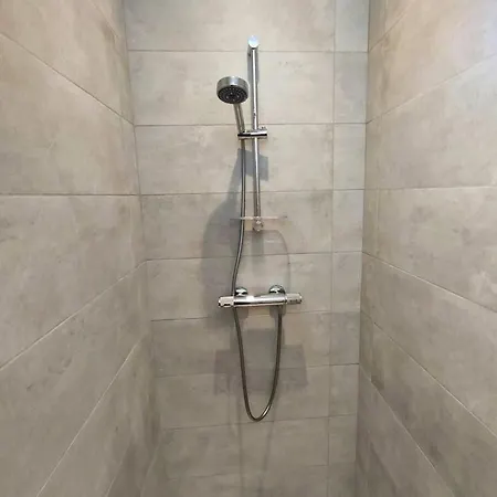 Moderne Avec Piscine Chauffee Et 5 *